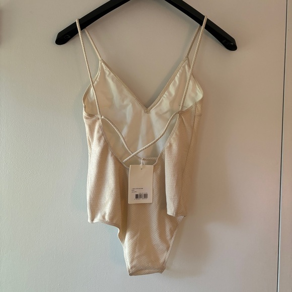 Sezane Cream One Piece Swimsuit Size 6 - Picture 3 of 9